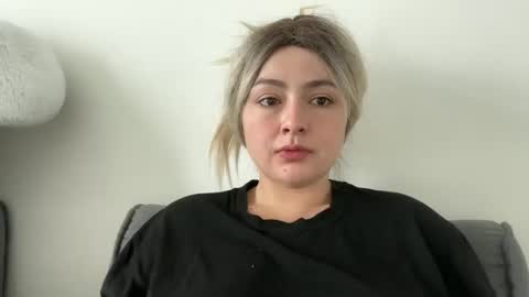 Snapshot of emily_morning_dew chatting on September 2025 07:41:01 AM emily_morning_dew online show from September 2025 07:41:01 AM