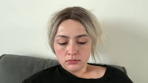 Snapshot of emily_morning_dew chatting on September 2025 04:58:02 AM emily_morning_dew online show from September 2025 04:58:02 AM