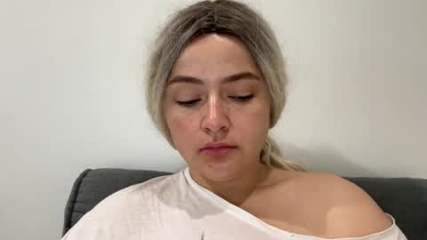 Snapshot of emily_morning_dew chatting on September 2025 05:11:01 AM emily_morning_dew online show from September 2025 05:11:01 AM