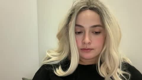 Snapshot of emily_morning_dew chatting on October 2025 04:48:01 PM emily_morning_dew online show from October 2025 04:48:01 PM