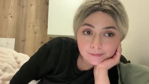 Snapshot of emily_morning_dew chatting on October 2025 06:08:02 PM emily_morning_dew online show from October 2025 06:08:02 PM