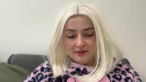 Snapshot of emily_morning_dew chatting on November 2025 09:52:01 AM emily_morning_dew online show from November 2025 09:52:01 AM