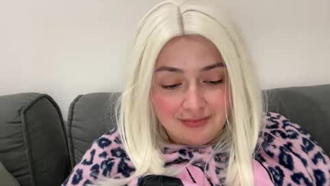 Snapshot of emily_morning_dew chatting on November 2025 06:51:02 PM emily_morning_dew online show from November 2025 06:51:02 PM