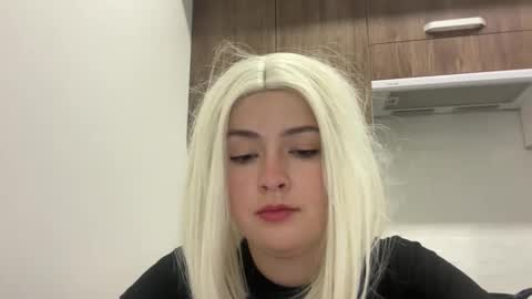 Snapshot of emily_morning_dew chatting on December 2025 09:25:01 AM emily_morning_dew online show from December 2025 09:25:01 AM