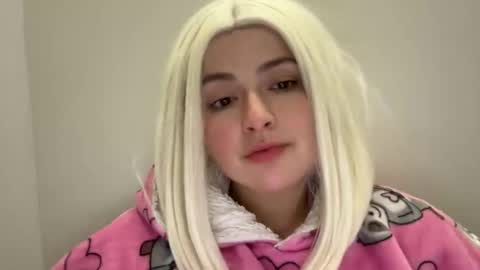 Snapshot of emily_morning_dew chatting on December 2025 01:59:02 PM emily_morning_dew online show from December 2025 01:59:02 PM