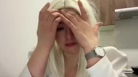 Snapshot of emily_morning_dew chatting on December 2025 10:45:02 AM emily_morning_dew online show from December 2025 10:45:02 AM