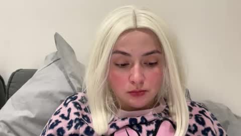 Snapshot of emily_morning_dew chatting on January 2026 07:48:01 PM emily_morning_dew online show from January 2026 07:48:01 PM