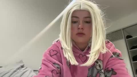 Snapshot of emily_morning_dew chatting on January 2026 06:51:02 AM emily_morning_dew online show from January 2026 06:51:02 AM