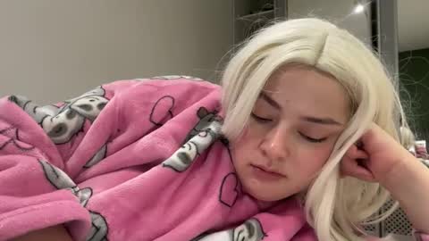 Snapshot of emily_morning_dew chatting on January 2026 05:33:01 AM emily_morning_dew online show from January 2026 05:33:01 AM