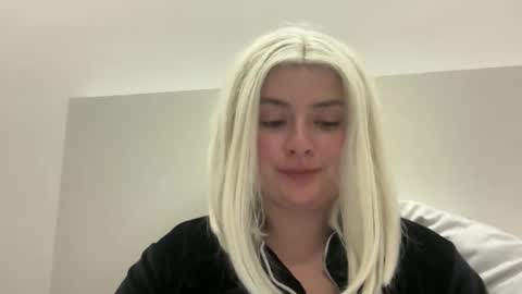 Snapshot of emily_morning_dew chatting on February 2026 08:53:02 PM emily_morning_dew online show from February 2026 08:53:02 PM