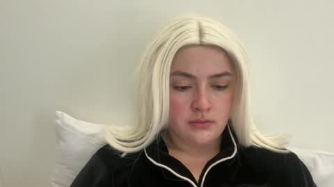 Snapshot of emily_morning_dew chatting on March 2026 07:58:01 AM emily_morning_dew online show from March 2026 07:58:01 AM