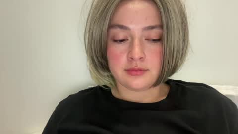 Snapshot of emily_morning_dew chatting on June 2026 05:50:02 PM emily_morning_dew online show from June 2026 05:50:02 PM