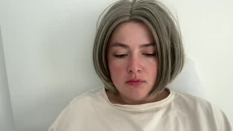 Snapshot of emily_morning_dew chatting on June 2026 05:56:01 AM emily_morning_dew online show from June 2026 05:56:01 AM