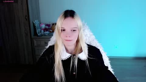 Lia online show from February 2025 11:44:01 PM