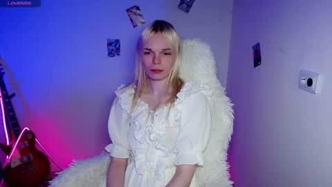 Lia online show from December 2025 09:09:01 PM