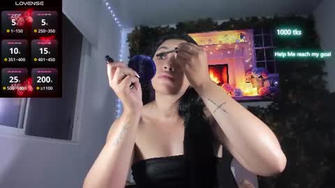 Snapshot of emily_palmeer chatting on June 2026 09:51:01 AM emily_palmeer online show from June 2026 09:51:01 AM