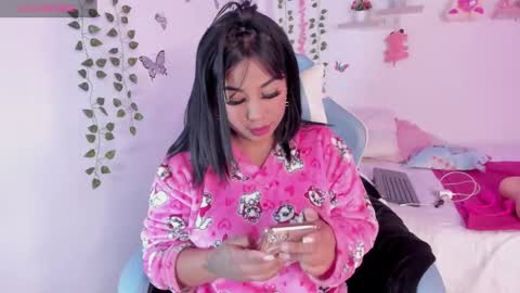 Snapshot of emily_restrepoo chatting on January 2025 05:51:01 AM Emily online show from January 2025 05:51:01 AM