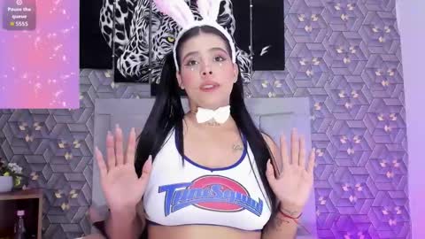 Emily online show from November 2025 12:01:02 AM