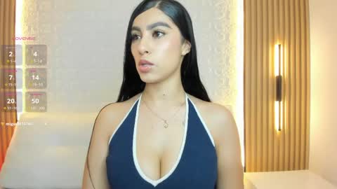 Snapshot of emily_roux chatting on May 2026 09:45:01 PM EMILY online show from May 2026 09:45:01 PM