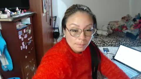 Snapshot of emily_sexy69 chatting on October 2025 07:38:01 AM Emily online show from October 2025 07:38:01 AM