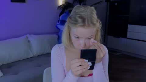 Snapshot of emily_shepard chatting on August 2026 03:20:01 AM emily shepard online show from August 2026 03:20:01 AM