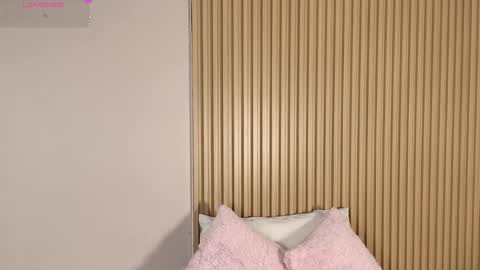 Emily online show from March 2026 12:19:01 PM