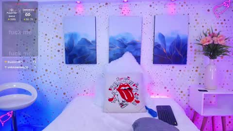 Emily. online show from September 2025 03:32:02 AM