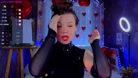 artist Emily online show from February 2025 06:02:01 AM