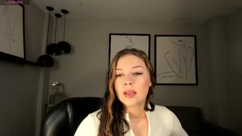 Snapshot of emilycarterr_ chatting on July 2026 10:44:01 AM Emily Carter online show from July 2026 10:44:01 AM