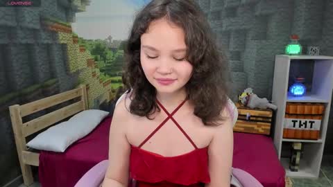 Emilyhaves online show from September 2025 05:57:02 PM