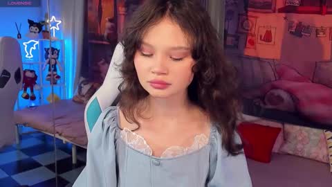 Emilyhaves online show from December 2025 06:17:02 AM