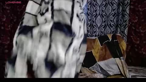 Snapshot of emilydoth chatting on October 2025 08:33:02 AM EmilyDoth online show from October 2025 08:33:02 AM