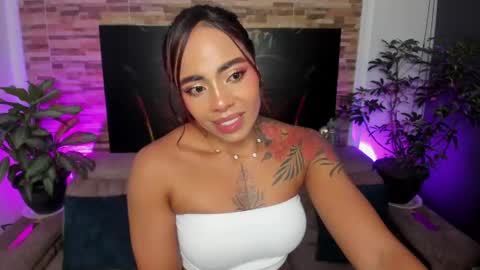 Snapshot of emilyfitness8 chatting on June 2026 12:32:02 AM emily online show from June 2026 12:32:02 AM