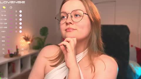 Emily  online show from February 2025 12:19:02 PM