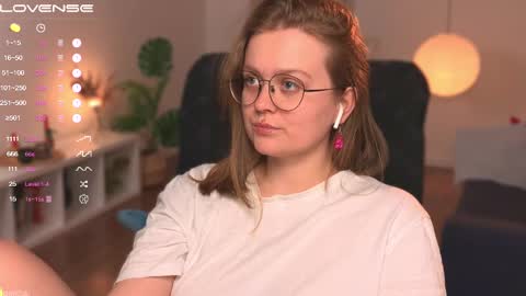 Emily  online show from February 2025 03:23:02 PM