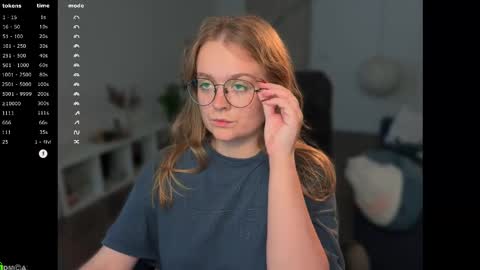 Emily  online show from October 2025 12:04:02 PM