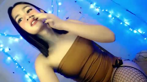 Snapshot of emilyfuckers chatting on January 2025 02:02:02 PM ariane online show from January 2025 02:02:02 PM