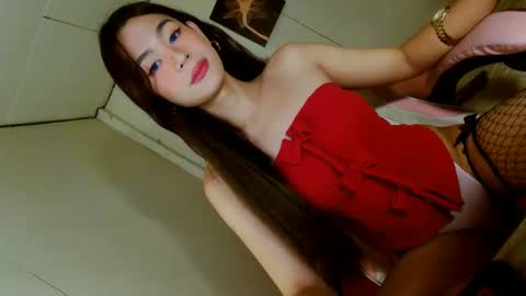 Snapshot of emilyfuckers chatting on September 2025 10:26:01 PM ariane online show from September 2025 10:26:01 PM