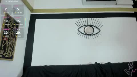 Emily online show from November 2025 11:21:02 AM