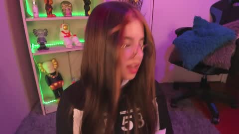 VALEEEN online show from January 2025 07:02:02 PM