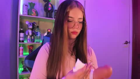 VALEEEN online show from January 2025 03:53:02 PM