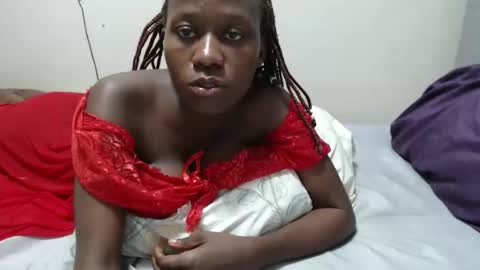 Emilly online show from April 2026 09:16:01 PM