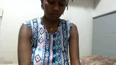 Emilly online show from May 2026 09:42:01 PM