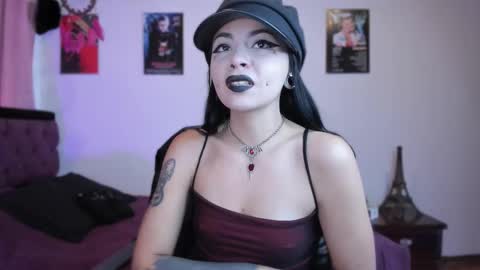 Snapshot of emilyrymer chatting on March 2025 06:16:01 PM Emily Support me to have 100 likes plx online show from March 2025 06:16:01 PM