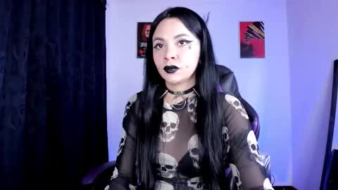  Emily Support me to have 100 likes plx online show from November 2025 09:03:02 PM