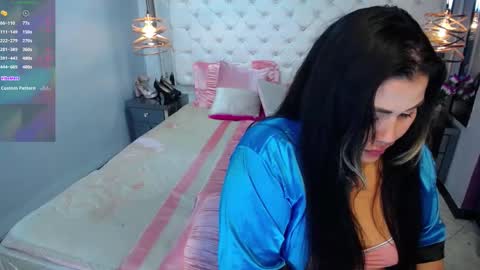 Snapshot of emilysander_ chatting on December 2024 03:55:01 PM Emily online show from December 2024 03:55:01 PM