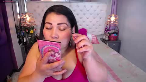 Snapshot of emilysander_ chatting on December 2024 12:51:02 PM Emily online show from December 2024 12:51:02 PM