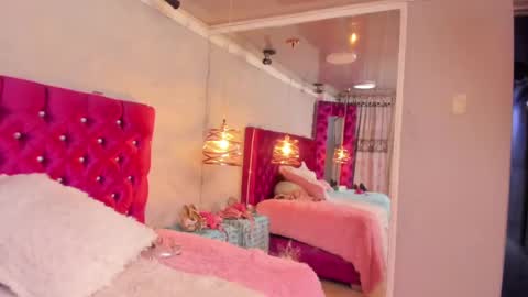 Snapshot of emilysander_ chatting on December 2024 05:58:01 AM Emily online show from December 2024 05:58:01 AM