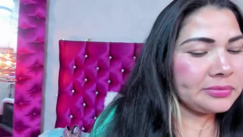 Snapshot of emilysander_ chatting on January 2025 08:44:01 PM Emily online show from January 2025 08:44:01 PM