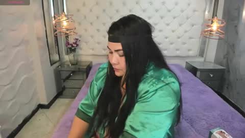 Snapshot of emilysander_ chatting on January 2025 01:16:02 AM Emily online show from January 2025 01:16:02 AM